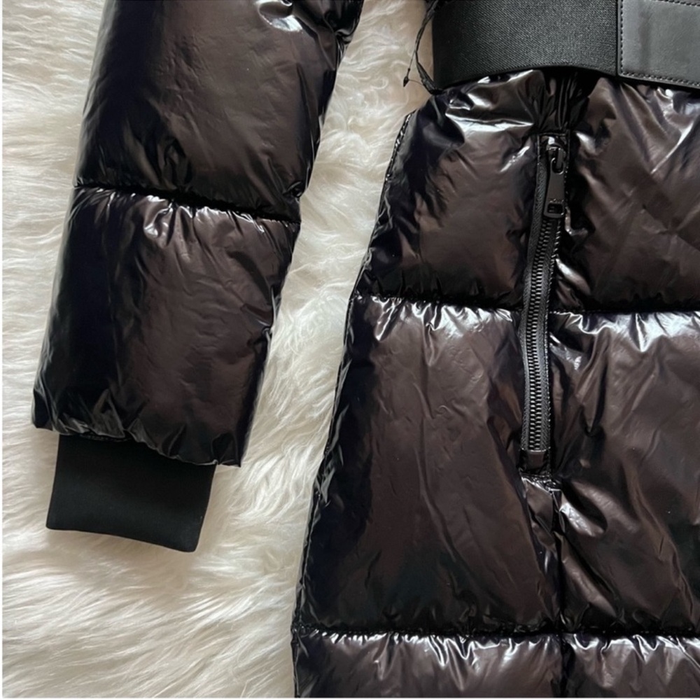 New! DKNY Black Glossy Belted Puffer Coat with Removable Faux Fur Hood - Picture 13 of 16